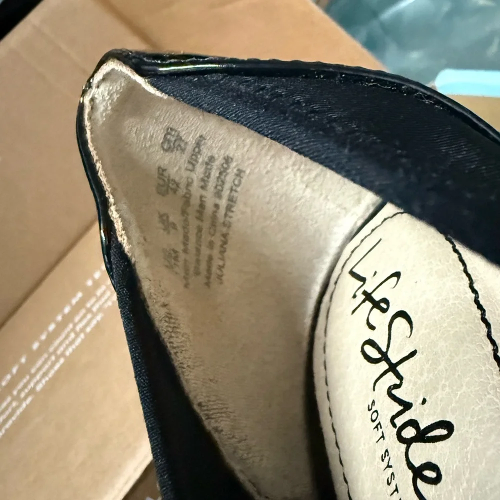 Lifestride Juliana‎ wedge pump stretch new 11